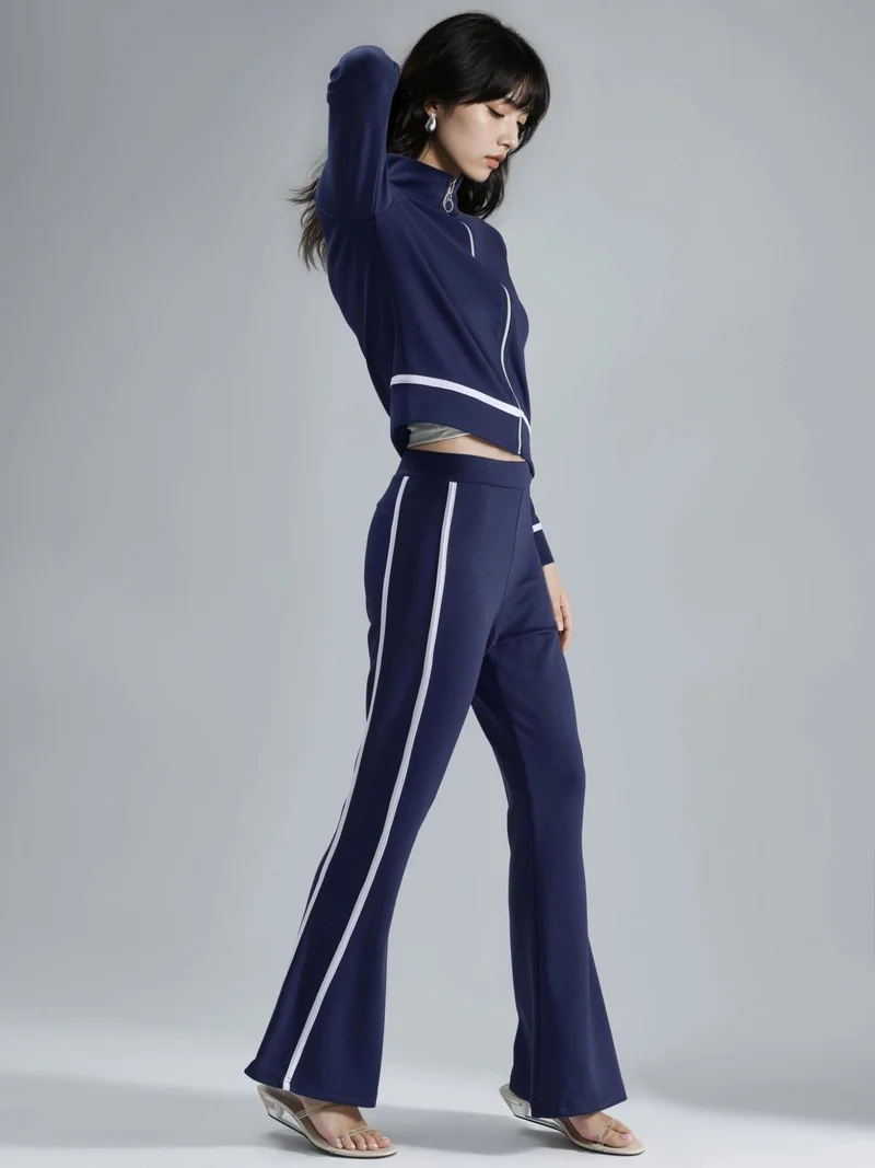 هيكاب طقم قطعتين سويت شيرت بسحاب بنطلون واسع من مجموعة بيرسان